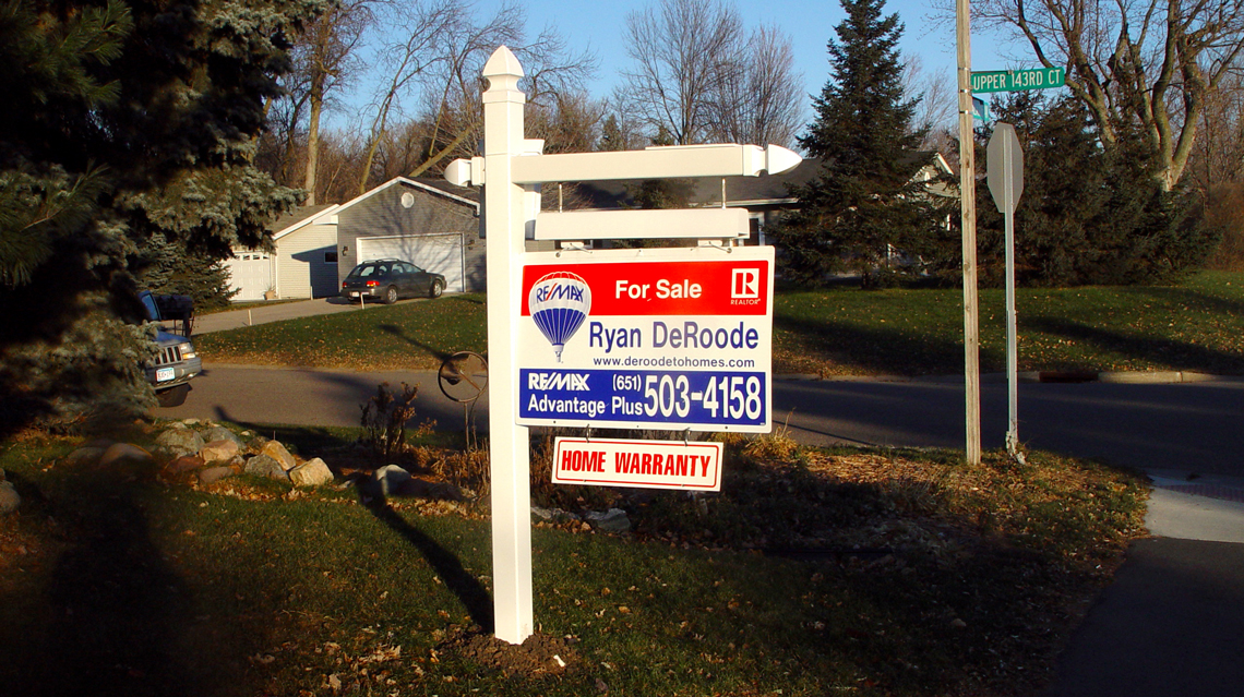 Signs & Accessories